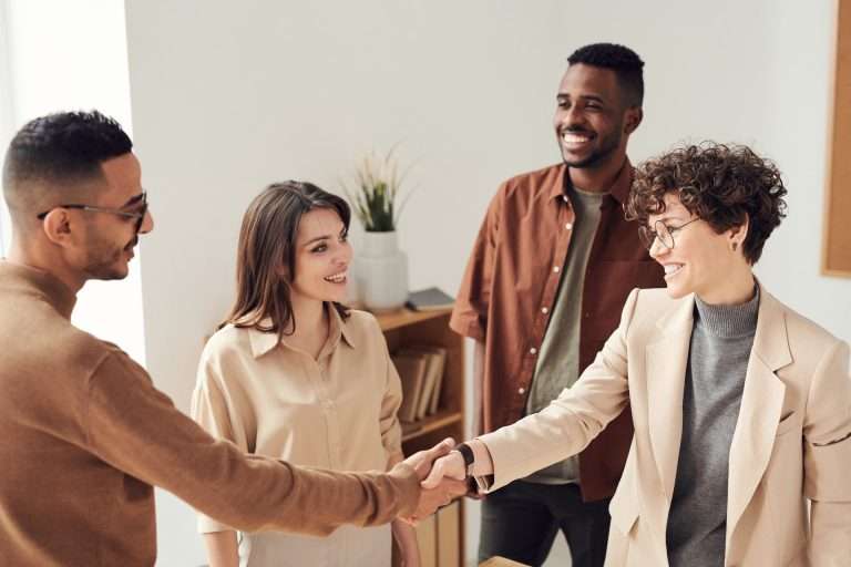 Real Estate Luxury Leaders - pexels fauxels 3184416