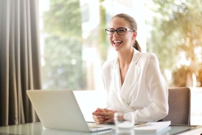 Real Estate Luxury Leaders - pexels andrea piacquadio 3756679